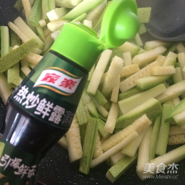 西葫芦小炒的做法