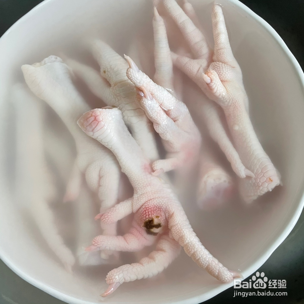 柠檬泡脚鸡脚的做法