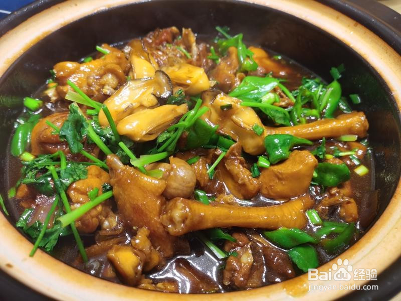 砂锅三杯生蚝焗鸡的做法