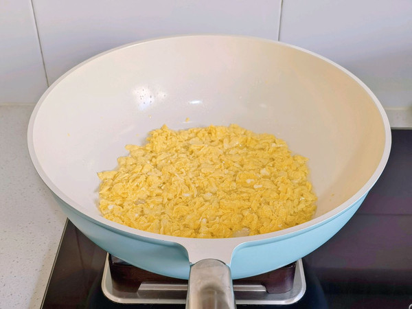 墨斗鱼肠蛋炒饭