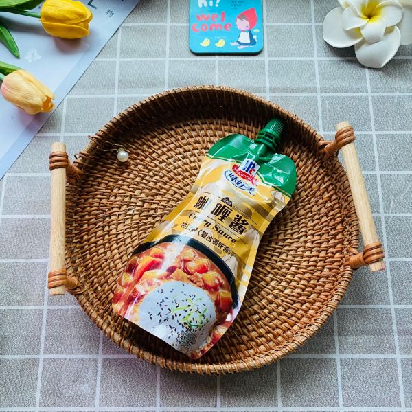 咖喱酱鸡蛋玉米热狗肠炒河粉