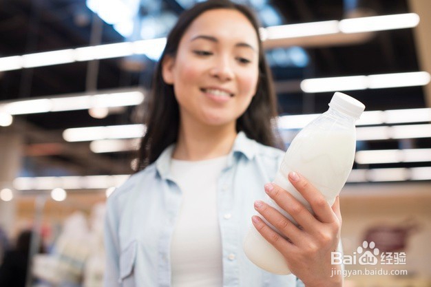 如何正确选牛奶,怎样科学喝牛奶