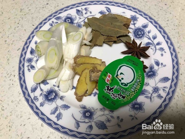 家常菜~小鸡炖蘑菇