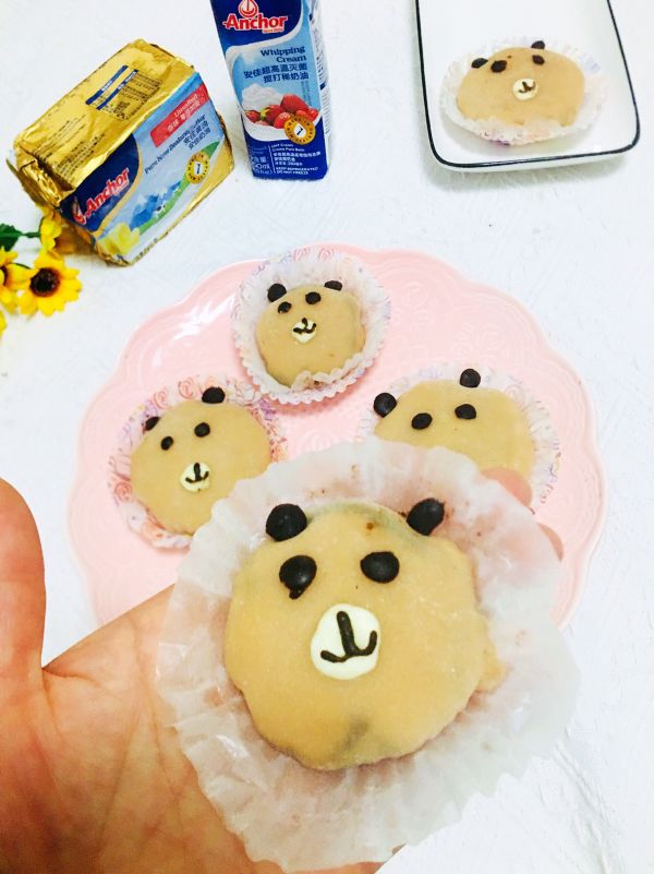 可爱小熊奥利奥雪梅娘