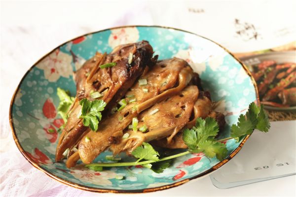 干锅鸭头之一鸭两吃#食光社干锅鸭#