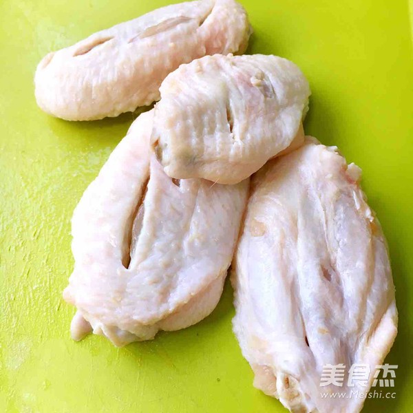 椒盐鸡翅的做法