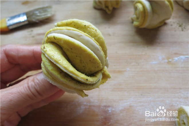 教你做南瓜香豆子双色花卷