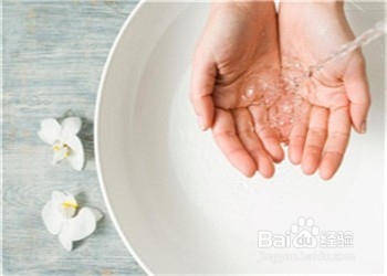 女性如何保养呵护双手