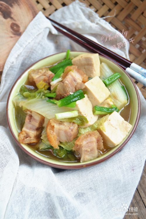 家常菜——烧肉炖白菜豆腐
