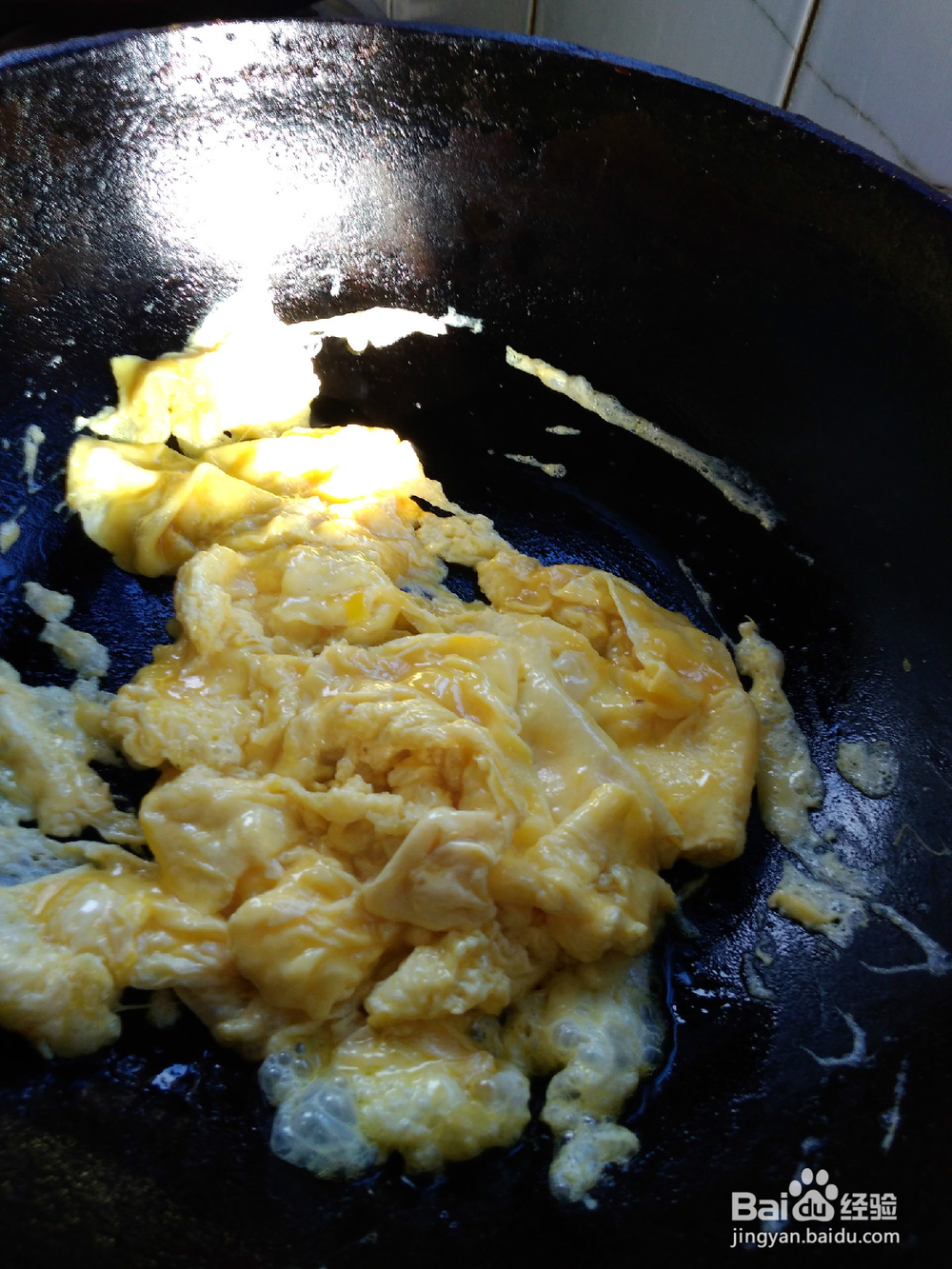 鸡蛋炒香椿技巧