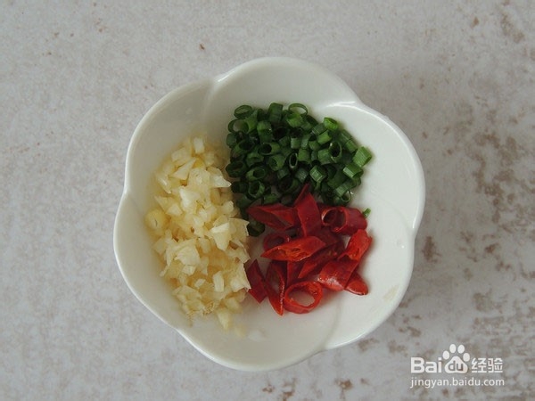 香辣爽口的凉拌土豆片