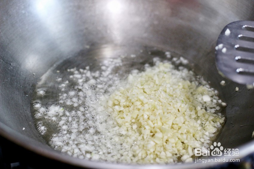 带你做蒜茸粉丝大白菜