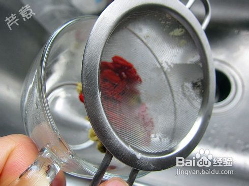 菊杞蜂蜜茶的做法