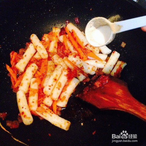 怎样做出美味的韩国辣炒年糕？