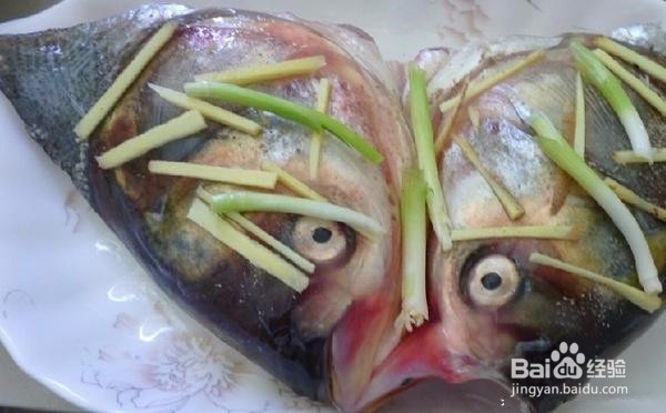 正宗湖南剁椒鱼头的做法【图解】剁椒鱼头怎么做