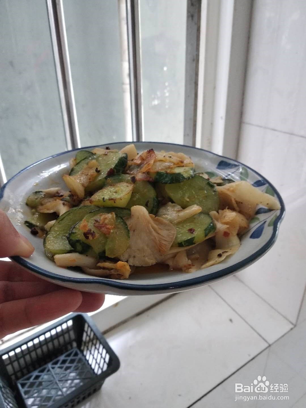 黄瓜蘑菇炒面如何做？