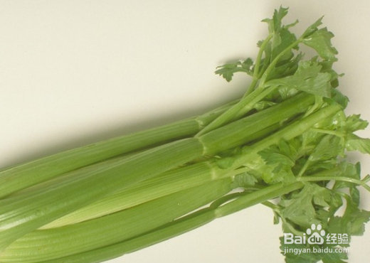 常吃什么可以美白牙齿?护理牙齿有哪些方法?