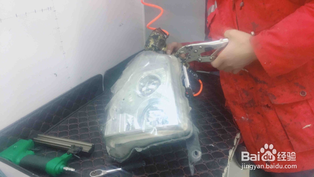 贵阳三菱帕杰罗车灯改装详情步骤