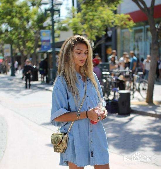 牛仔类衣服可以用来作什么搭配