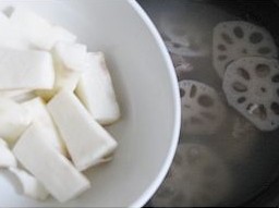 排骨莲藕山药汤