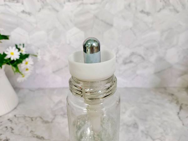 葡萄石榴气泡水