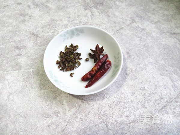 五香鹌鹑蛋的做法