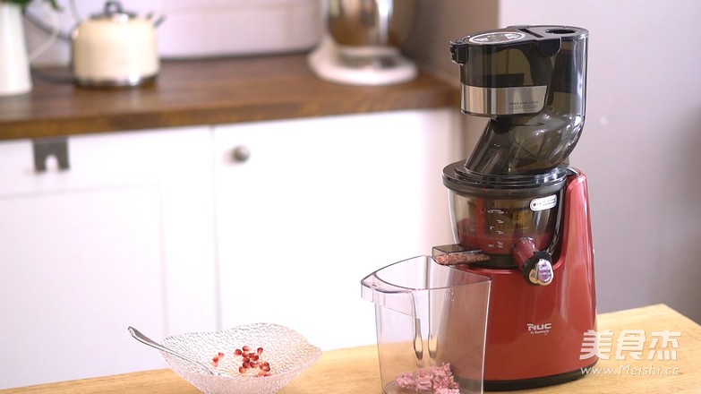 石榴气泡酒的做法