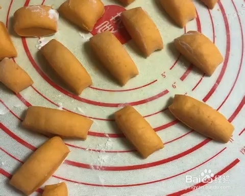 不输饭店的奶胡萝卜小馒头