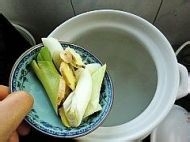 茶树菇煲鸭汤怎么做？茶树菇煲鸭汤做法