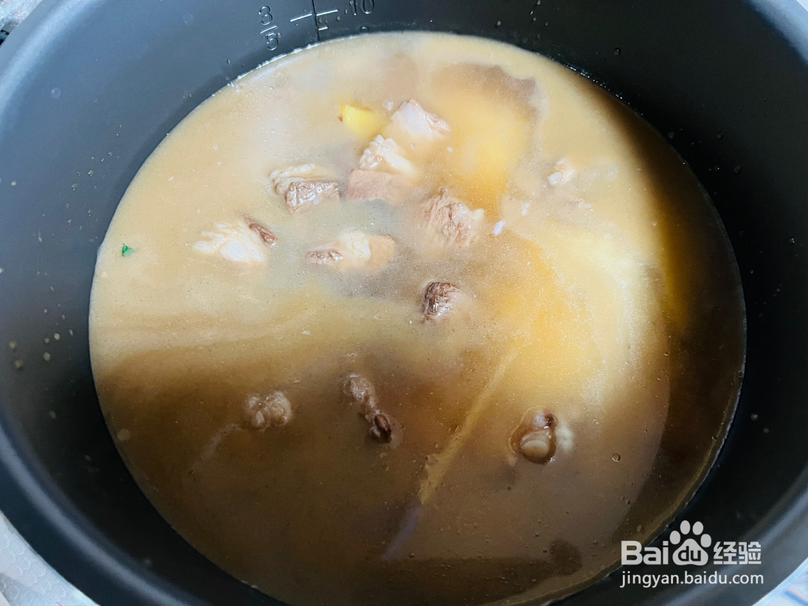 土豆排骨焖饭的做法