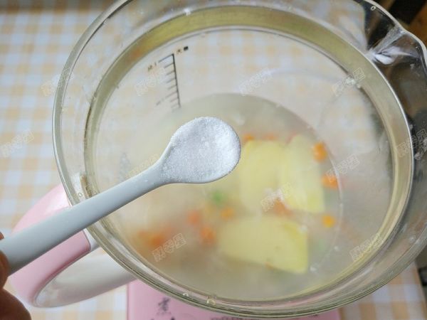 杂蔬藜麦鳕鱼粥