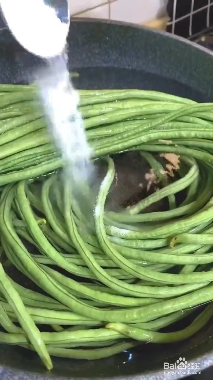 如何制作好吃的家庭版凉拌豆角