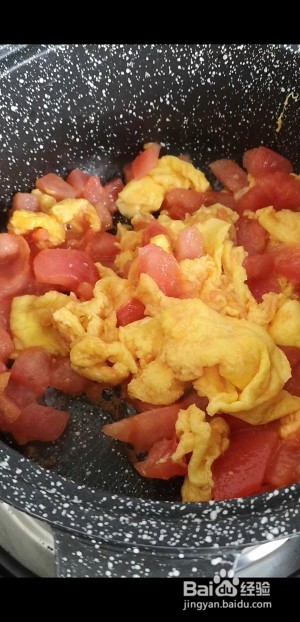 食补养生番茄鸡蛋年糕汤的做法