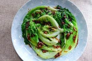 凉拌蒜蓉油淋生菜如何做？详细教程