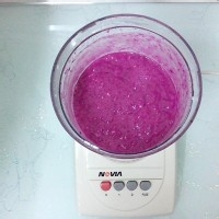 怎么制作柠檬香草与红火龙果冰淇淋
