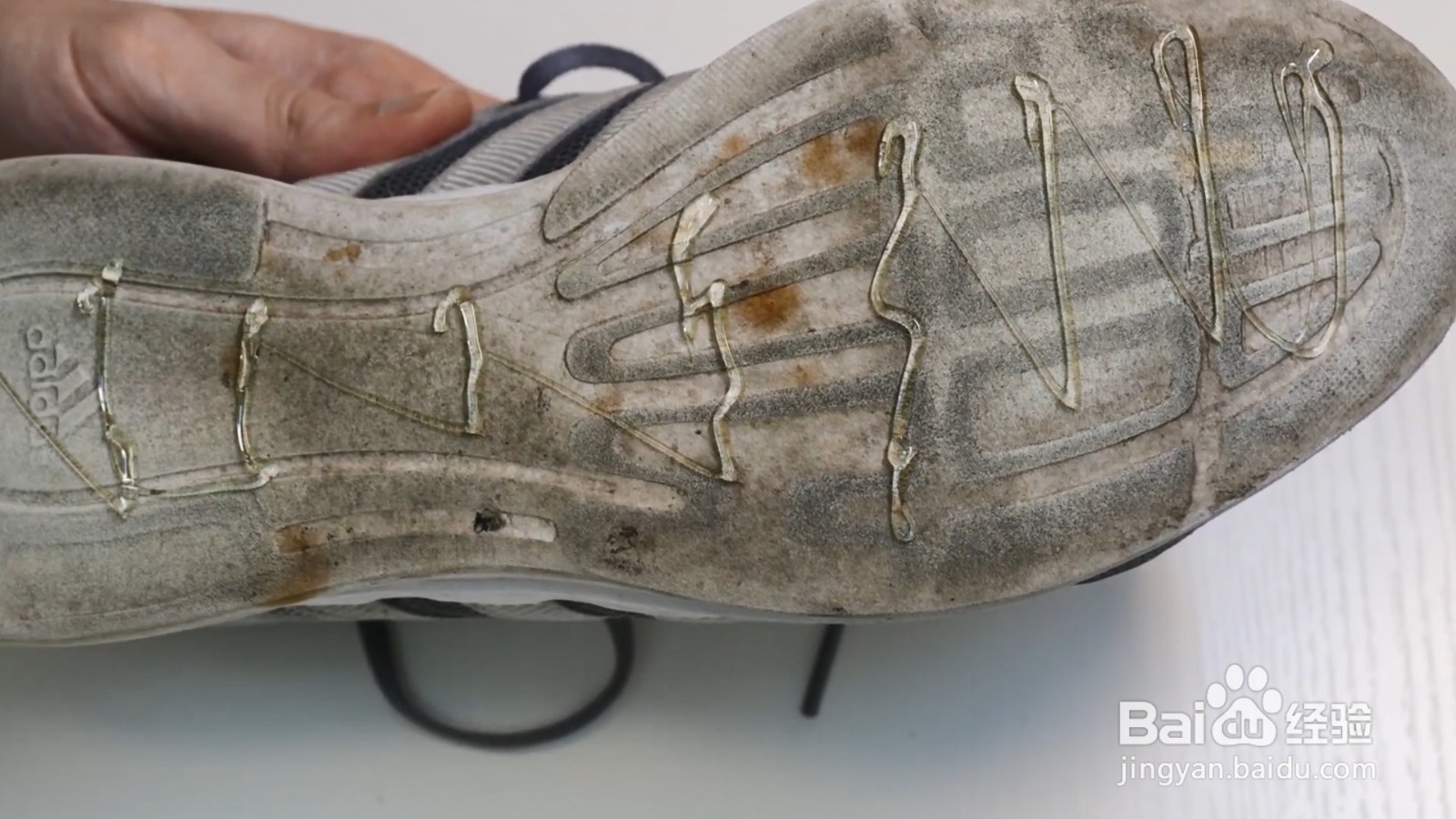 鞋子久了不防滑怎么办？用这一招！