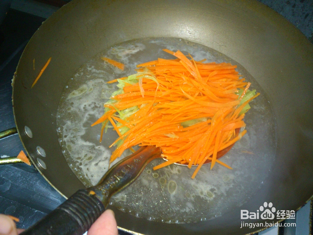 怎么做红花油金针菇