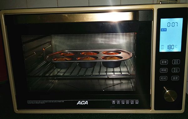 蔓越莓海棉小蛋糕