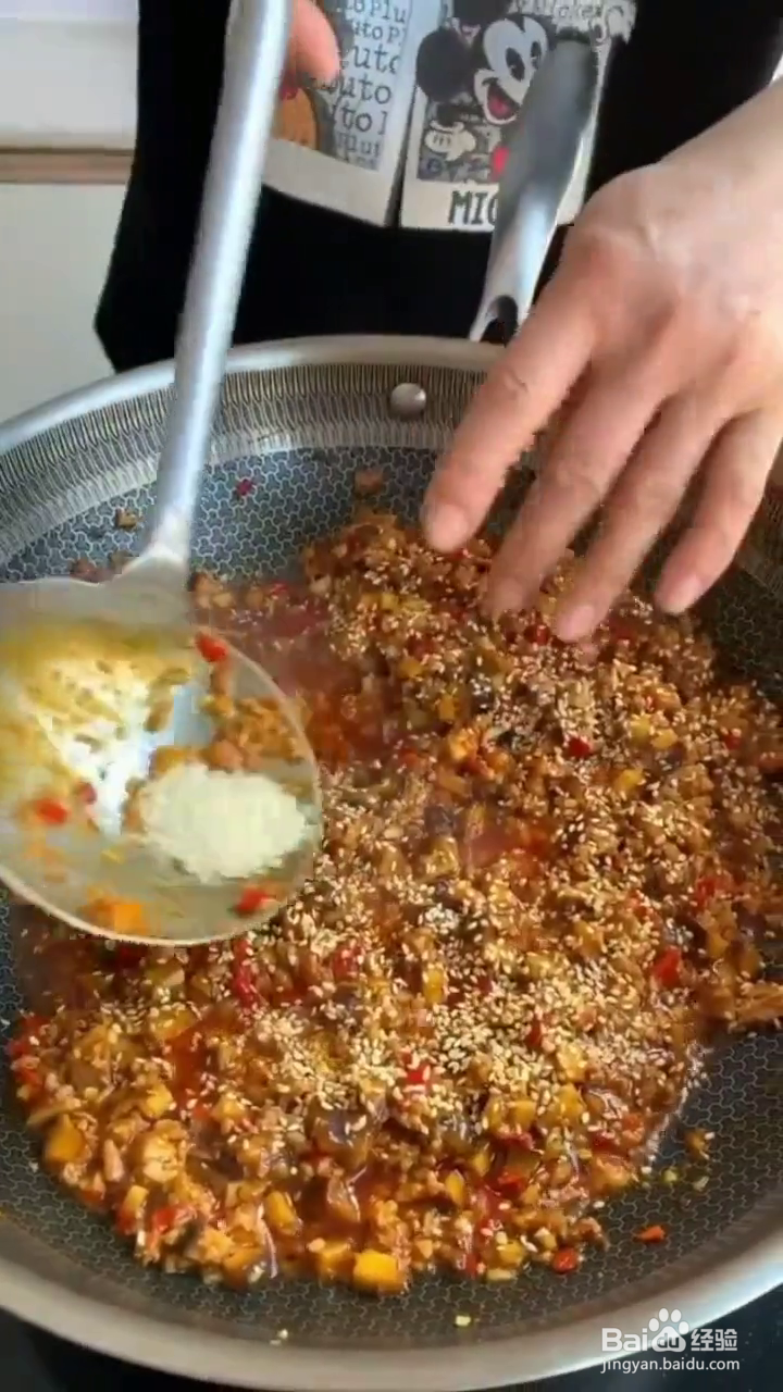 如何制作好吃下饭的香菇肉酱？