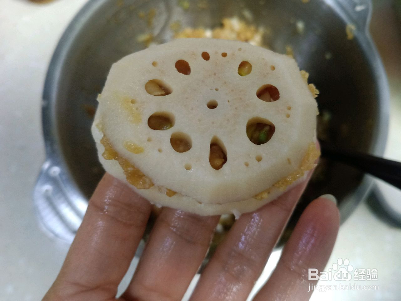 鲜香四溢的炸藕盒的做法