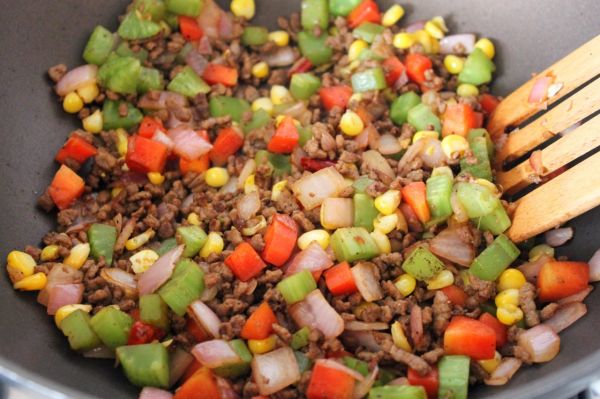 少油彩蔬炒牛肉末