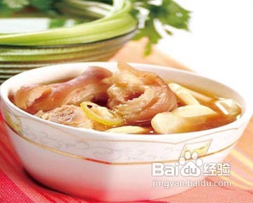 <b>宝宝三个月了吃什么食物好</b>