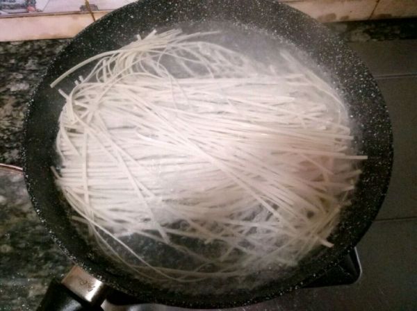 冬笋火腿鸡汤面