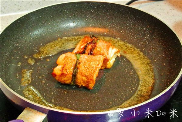 红鱼青豆泥时蔬