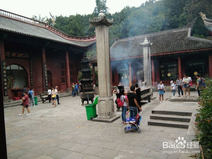 城市的氧吧--贵阳黔灵山【国家4A景区】