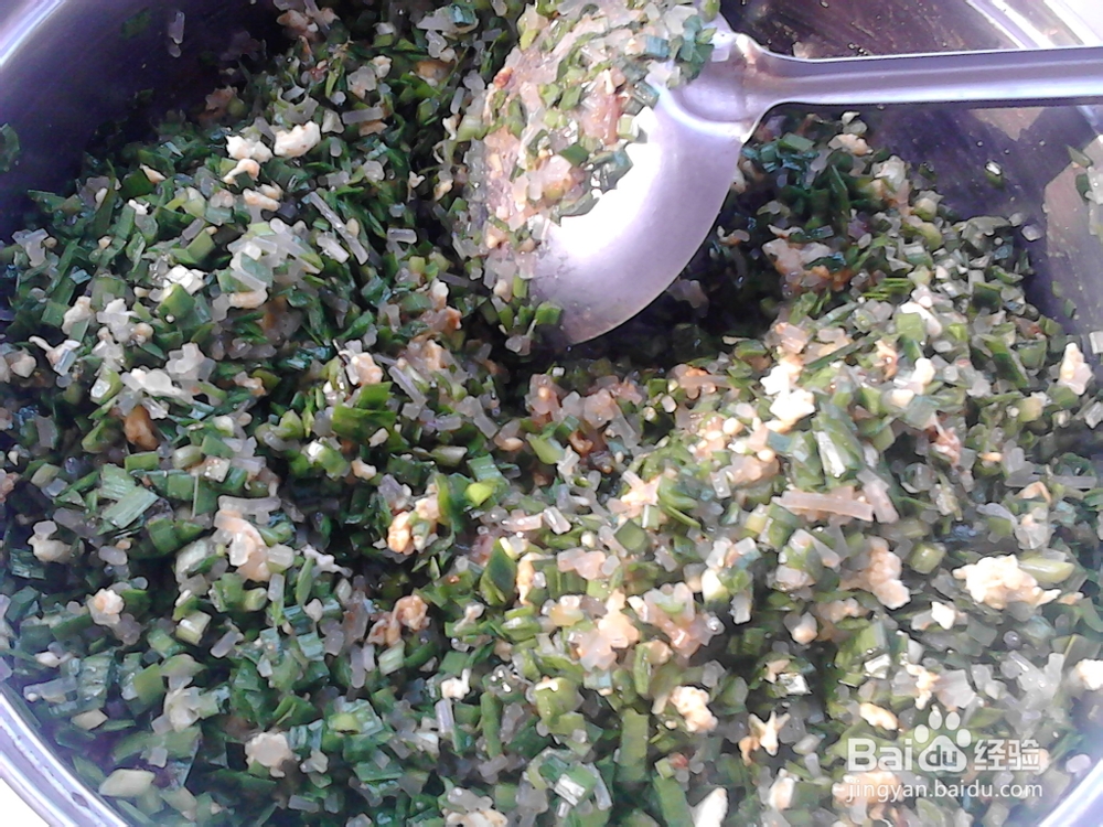 鸡蛋韭菜饺子的做法——家常鸡蛋韭菜饺子