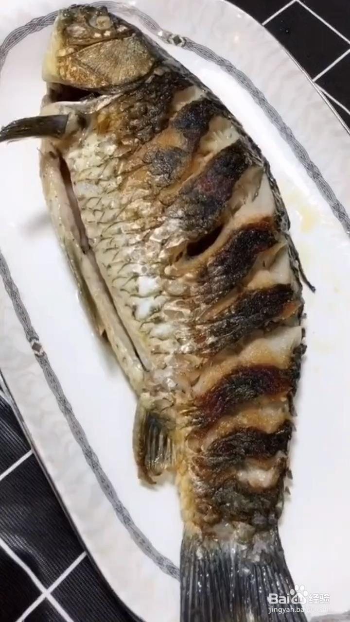 如何制作红烧鲫鱼