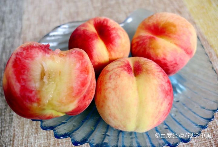 桃子的做法有很多,可以生吃也可以熟吃