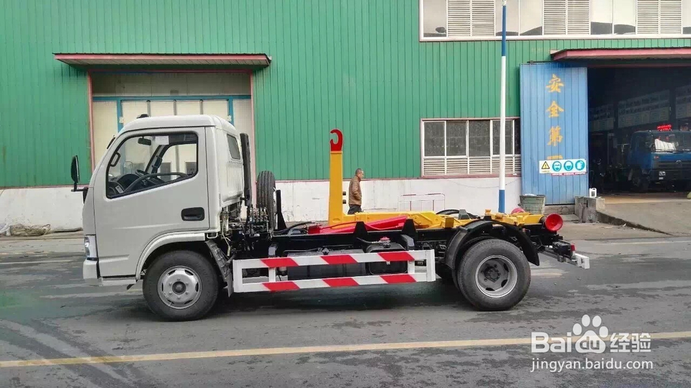 勾臂垃圾车参数,在哪买勾臂垃圾车