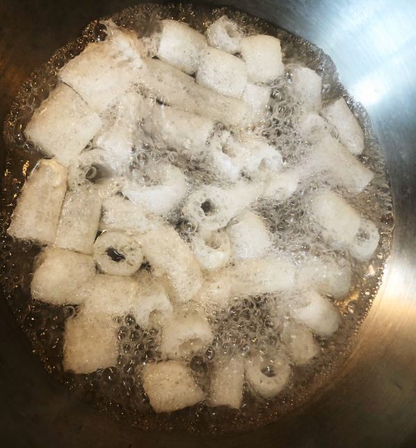 竹荪贝柱蟹菇汤